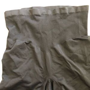 Maternity Contour Wear